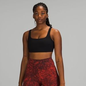 NWT Lululemon Ribbed Train Bra *Medium Support, C/D Cups